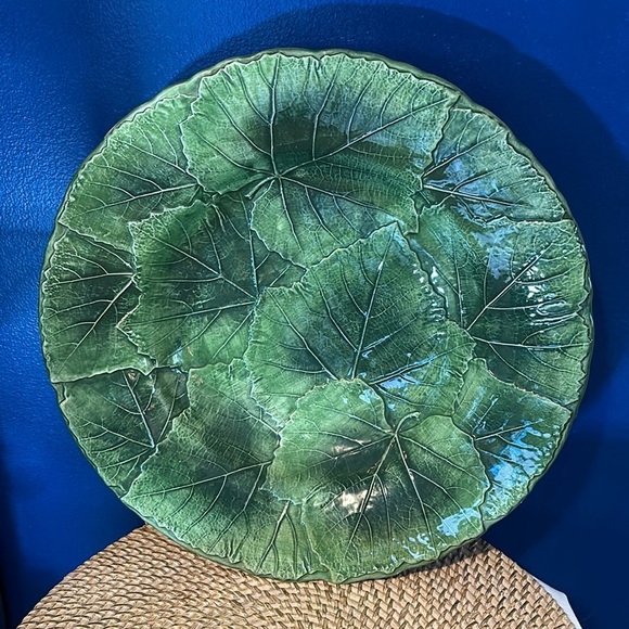 La Ceramica Numbered Made in Italy Raised Leaf Textured Pattern Serving Bowl - Picture 1 of 6
